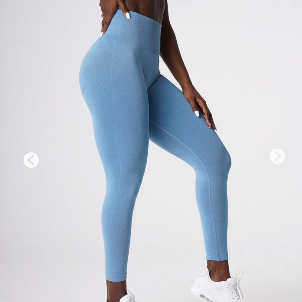 NVGTN Sky Blue Seamless Leggings